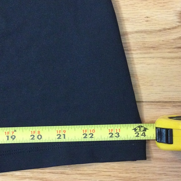 1X Susan Graver Smoothing Essentials black lace V-neck tank - Picture 11 of 14